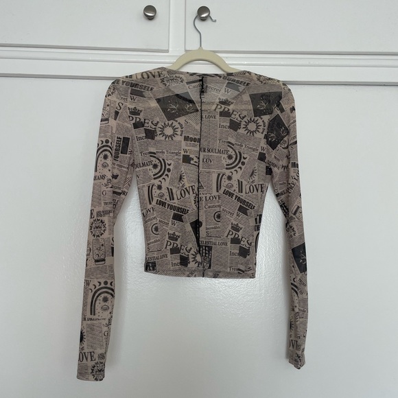 Windsor Sheer Mesh Celestial Crop Top - Picture 4 of 6